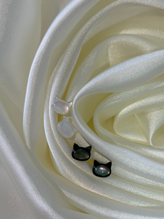 Cute Cat Earrings in S999 Pure Silver | Hypoallergenic & Skin-Friendly | Mother-of-Pearl Accents | Unique & Trendy New Design